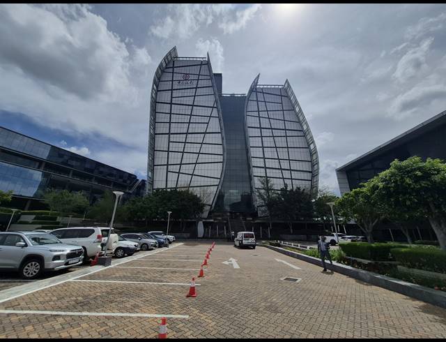 800M² OFFICE TO LET IN SANDTON CENTRAL